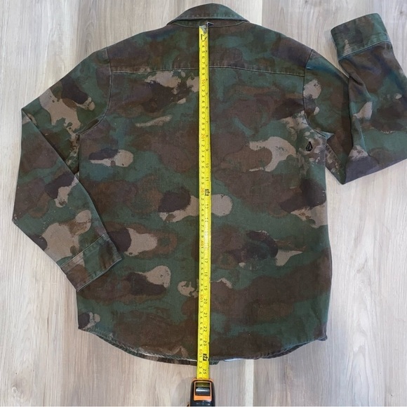Volcom Huckster Heavy Weight Flannel Shirt. More like a light jacket. Size 12Y - Picture 5 of 12